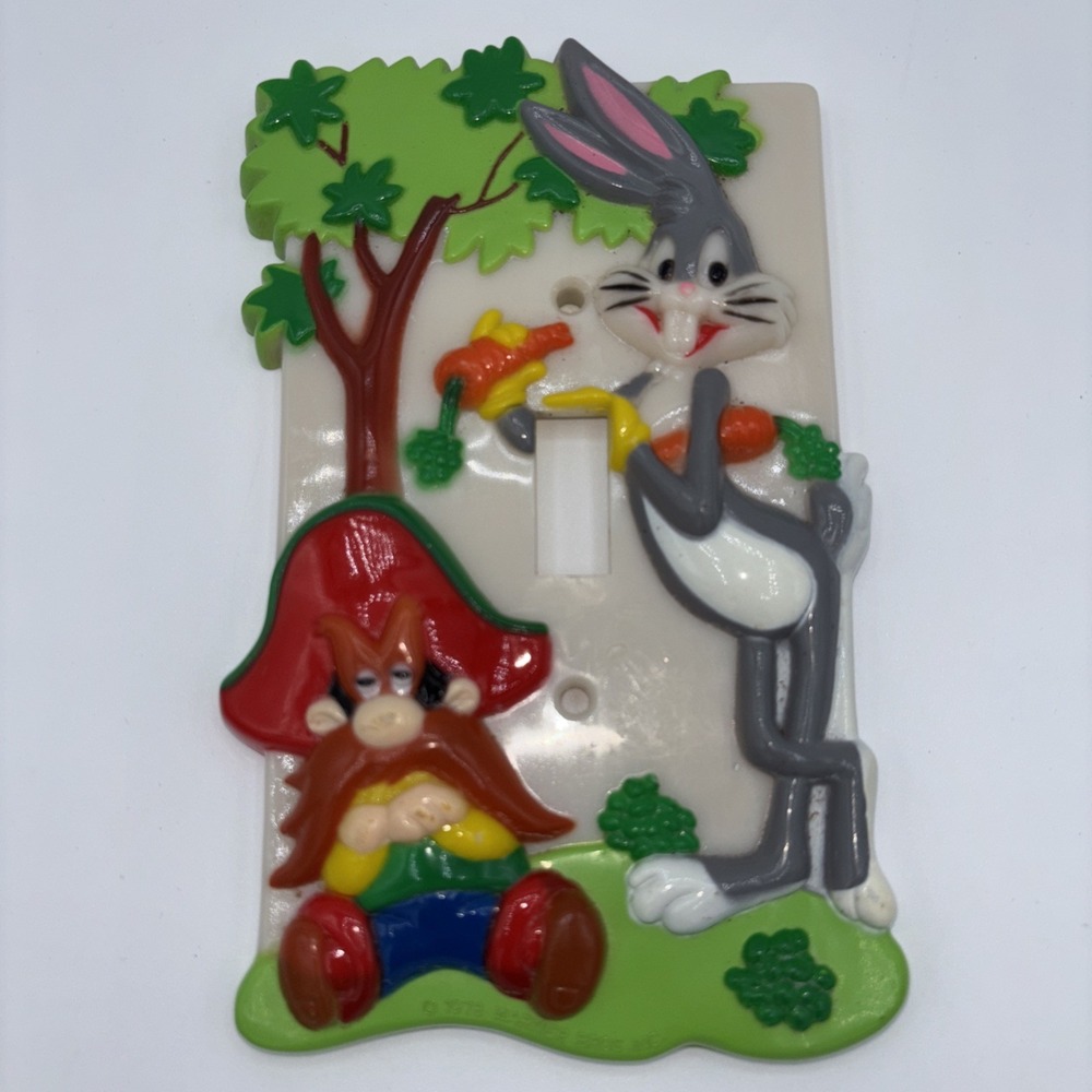 Vintage 70's Looney Tunes Bugs Bunny & Friends 3D Light Switch Cover Plate